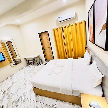 Ixoras Hotel Lemba Kinszasa Zewnętrze zdjęcie