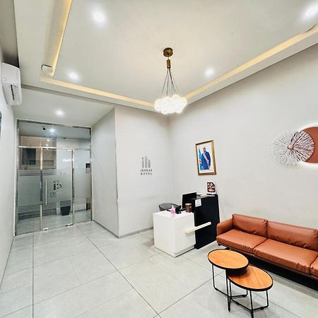 Ixoras Hotel Lemba Kinszasa Zewnętrze zdjęcie