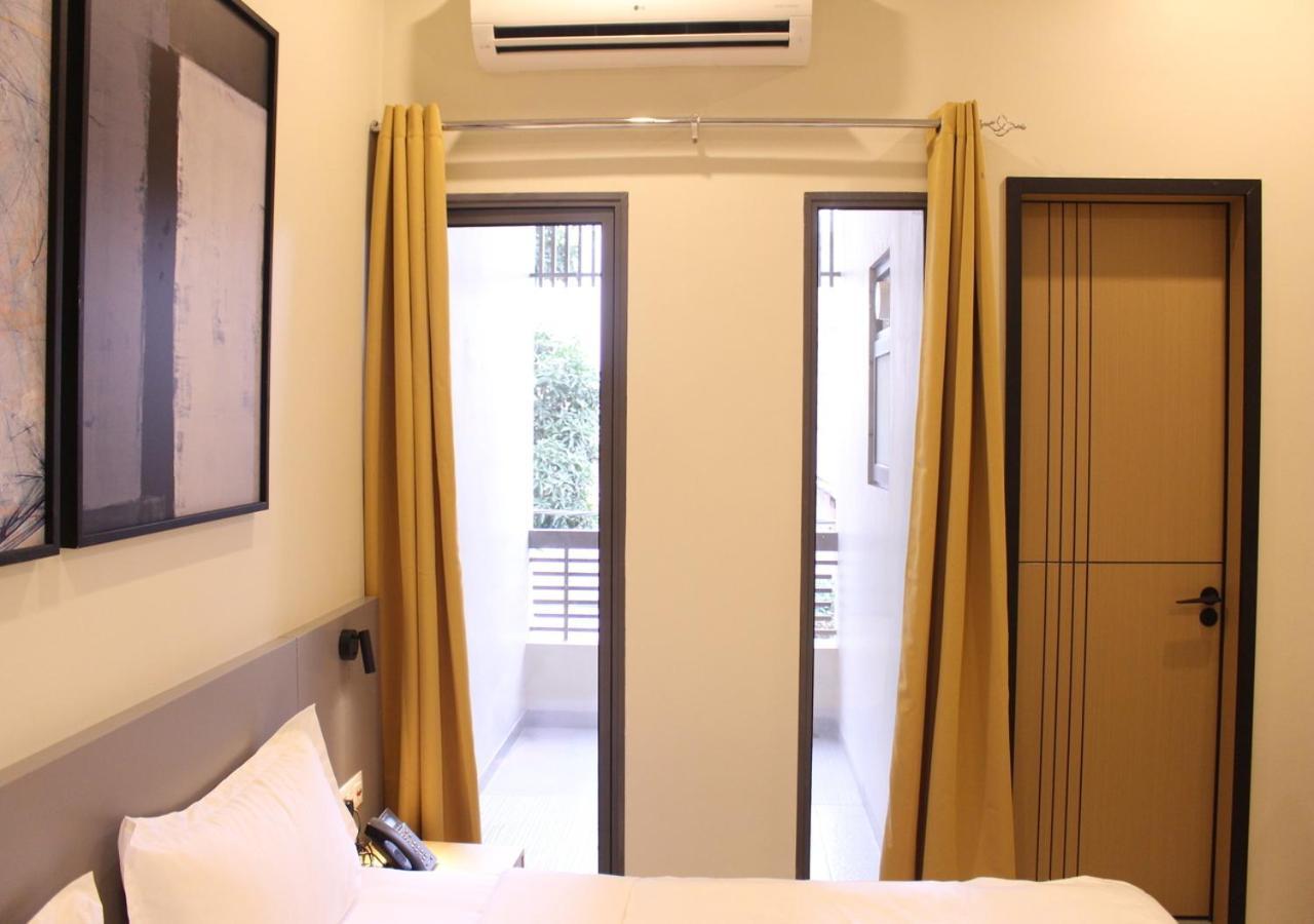 Ixoras Hotel Lemba Kinszasa Zewnętrze zdjęcie