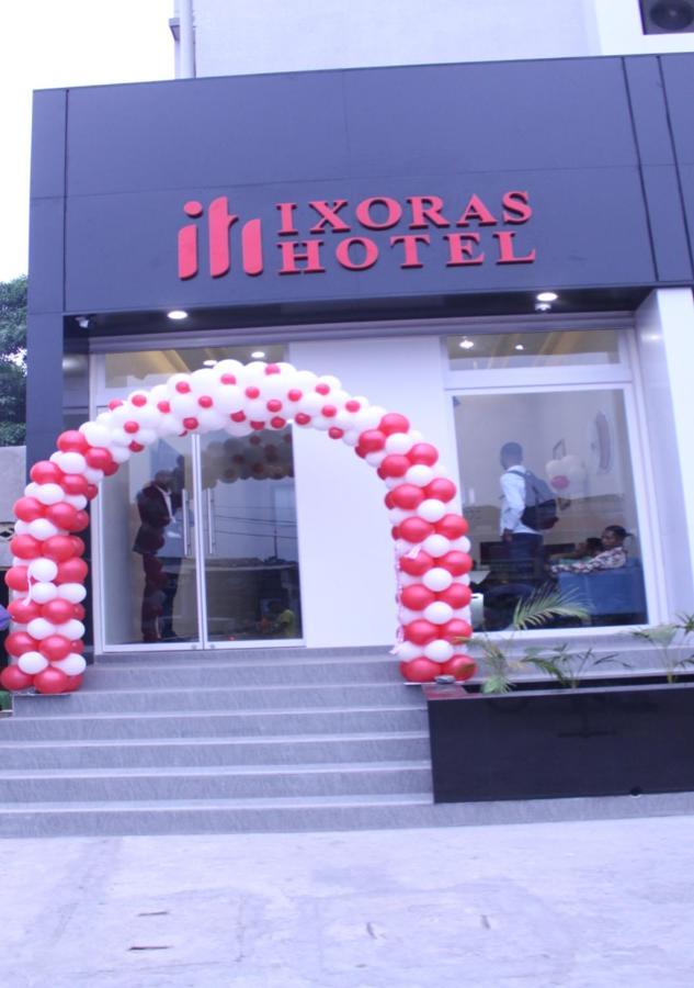 Ixoras Hotel Lemba Kinszasa Zewnętrze zdjęcie