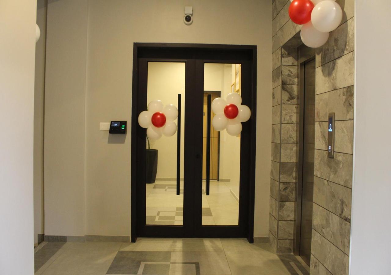 Ixoras Hotel Lemba Kinszasa Zewnętrze zdjęcie
