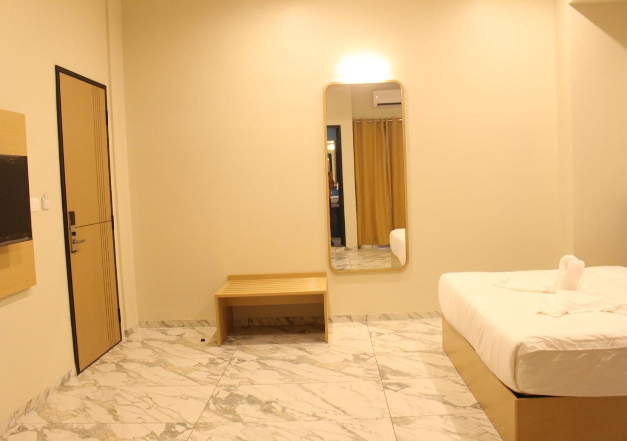 Ixoras Hotel Lemba Kinszasa Zewnętrze zdjęcie