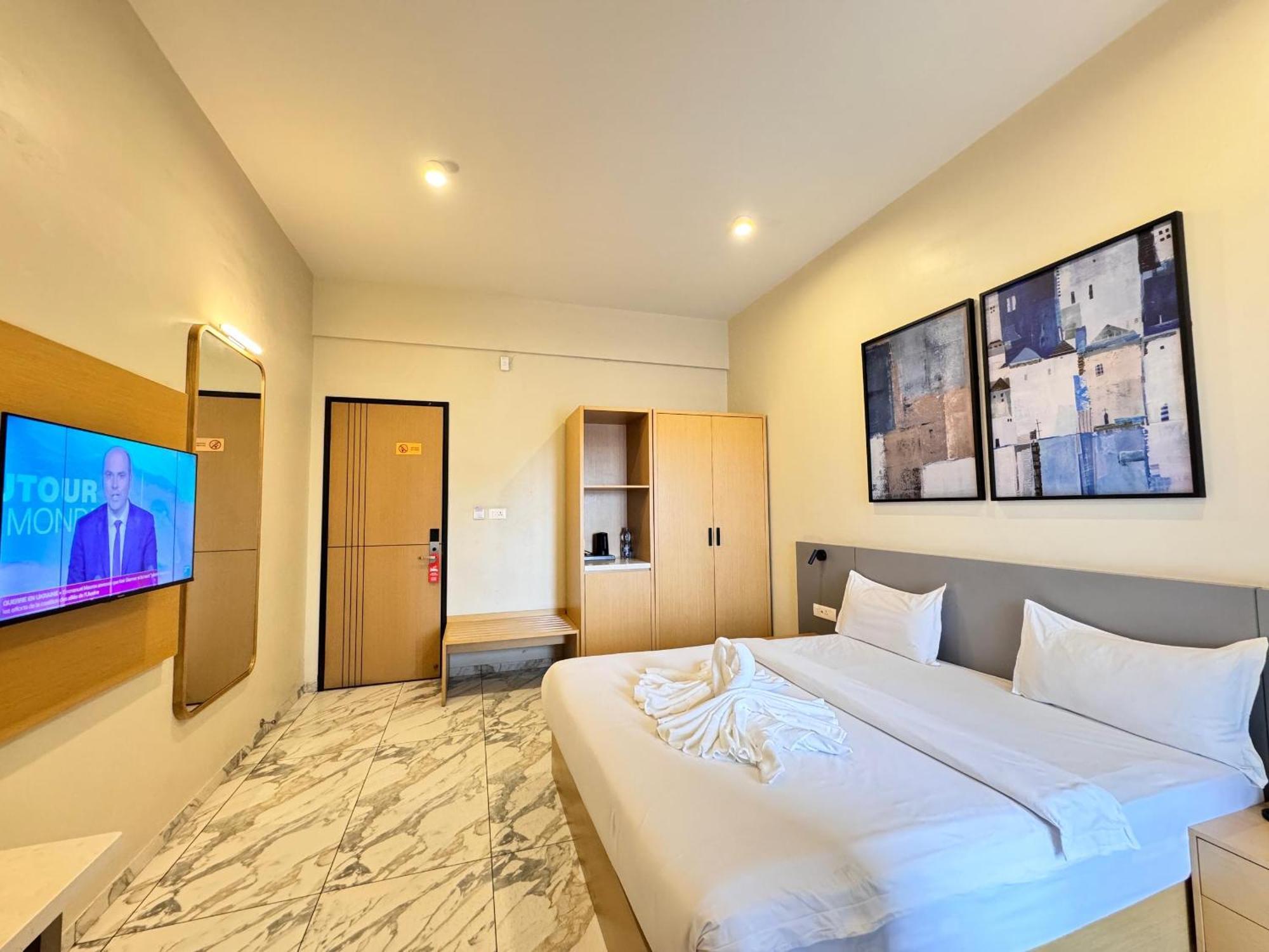Ixoras Hotel Lemba Kinszasa Zewnętrze zdjęcie