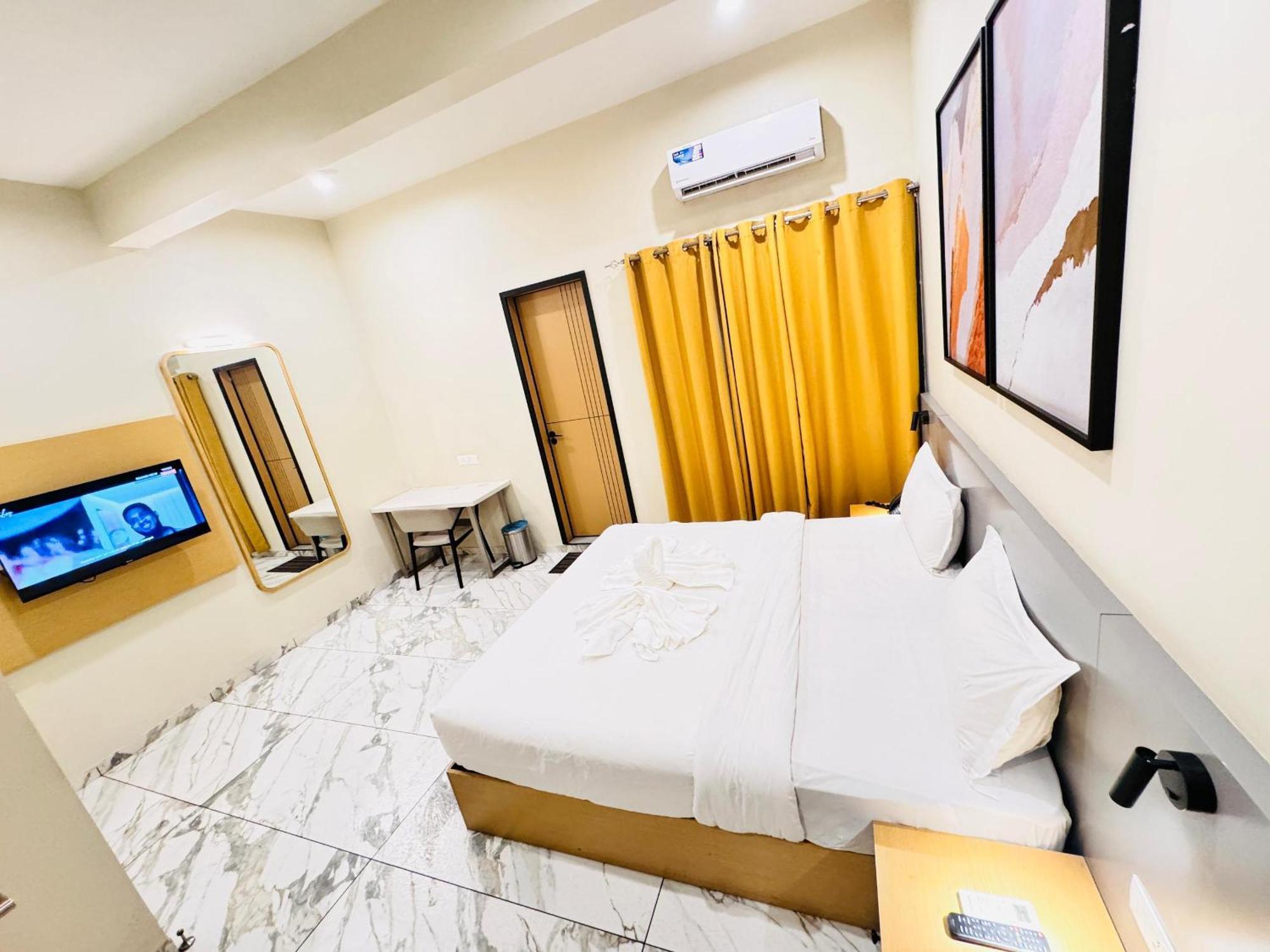 Ixoras Hotel Lemba Kinszasa Zewnętrze zdjęcie