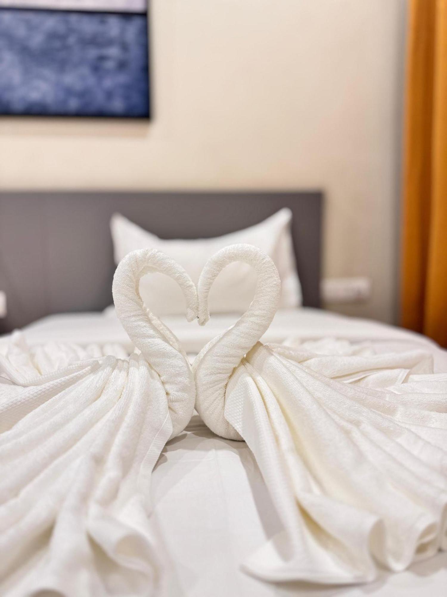 Ixoras Hotel Lemba Kinszasa Zewnętrze zdjęcie
